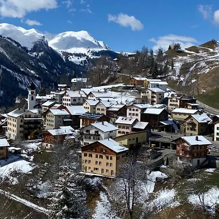 公寓 Bambi Auf 1400 M Nahe Arosa *