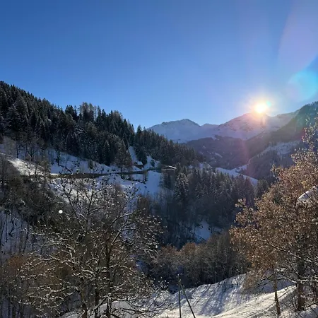 Bambi Auf 1400 M Nahe Arosa 公寓 Peist