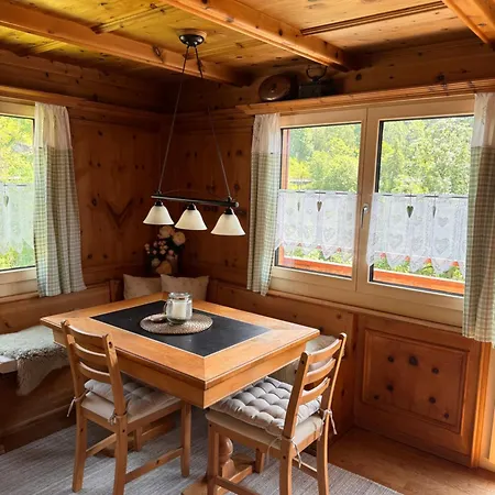 Bambi Auf 1400 M Nahe Arosa