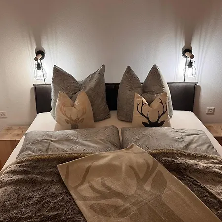 アパート Bambi Auf 1400 M Nahe Arosa