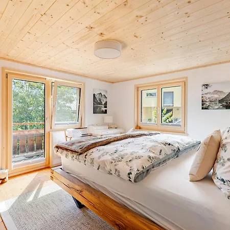 Bambi Auf 1400 M Nahe Arosa Daire *