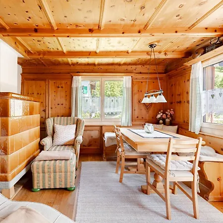 Bambi Auf 1400 M Nahe Arosa Apartman