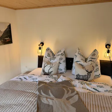 Bambi Mit Private Auf 1340 M Apartment Peist