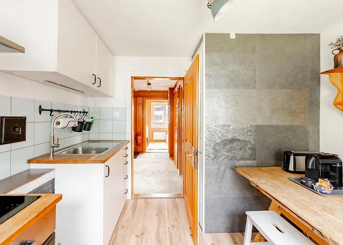 Bambi Auf 1400 M Nahe Arosa *