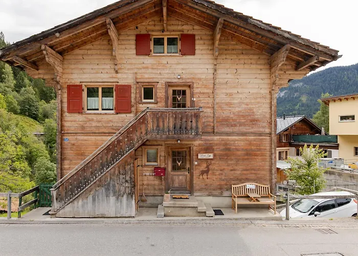 Bambi Auf 1400 M Nahe Arosa Peist