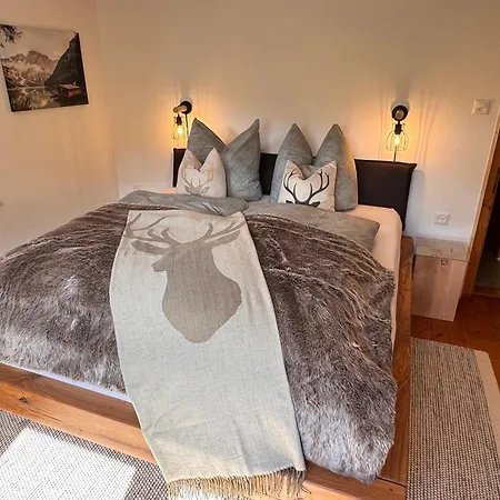 Bambi Auf 1400 M Nahe Arosa Apartamento *