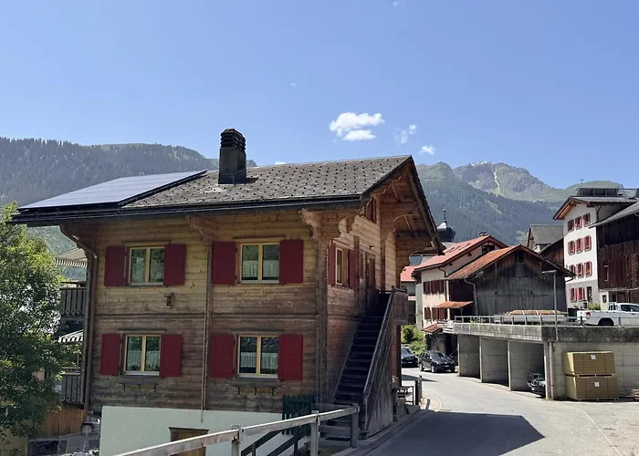 Bambi Auf 1400 M Nahe Arosa Apartamento *