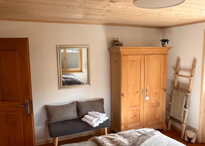 Bambi Auf 1400 M Nahe Arosa Apartamento *