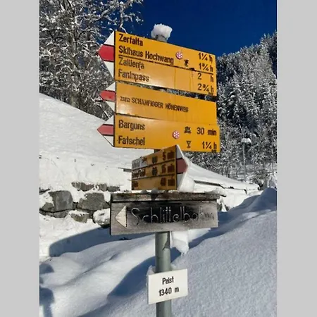 Bambi Auf 1400 M Nahe Arosa Appartamento *