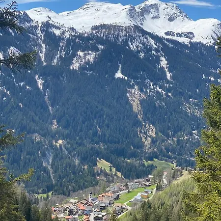 Bambi Auf 1400 M Nahe Arosa Appartamento *